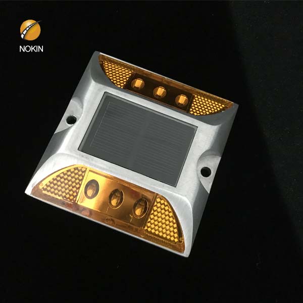 Synchronous flashing solar road markers with 6 screws USA